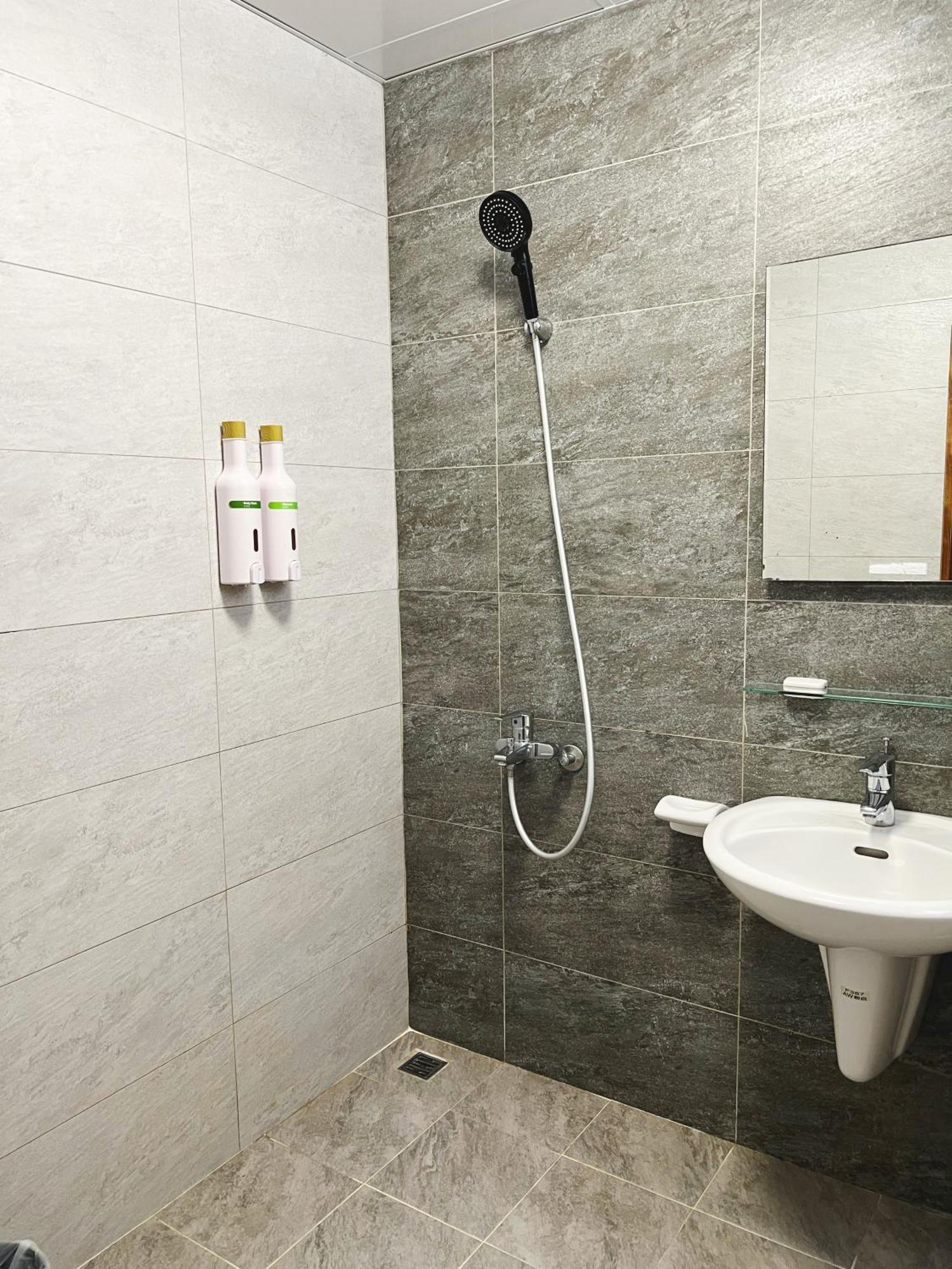 日子有光 Shine Inn Day Старе місто Хенчун Екстер'єр фото